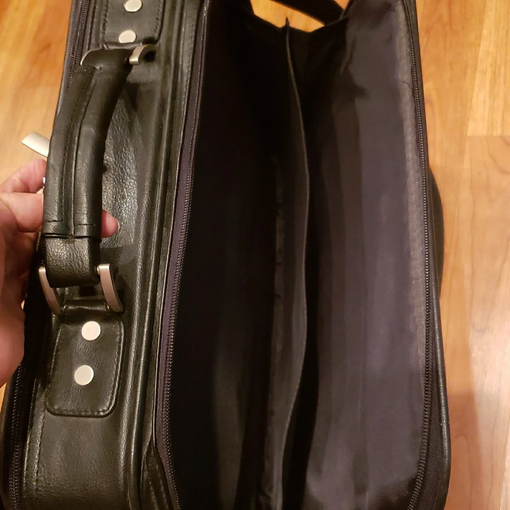 Black Leather Men's Briefcase